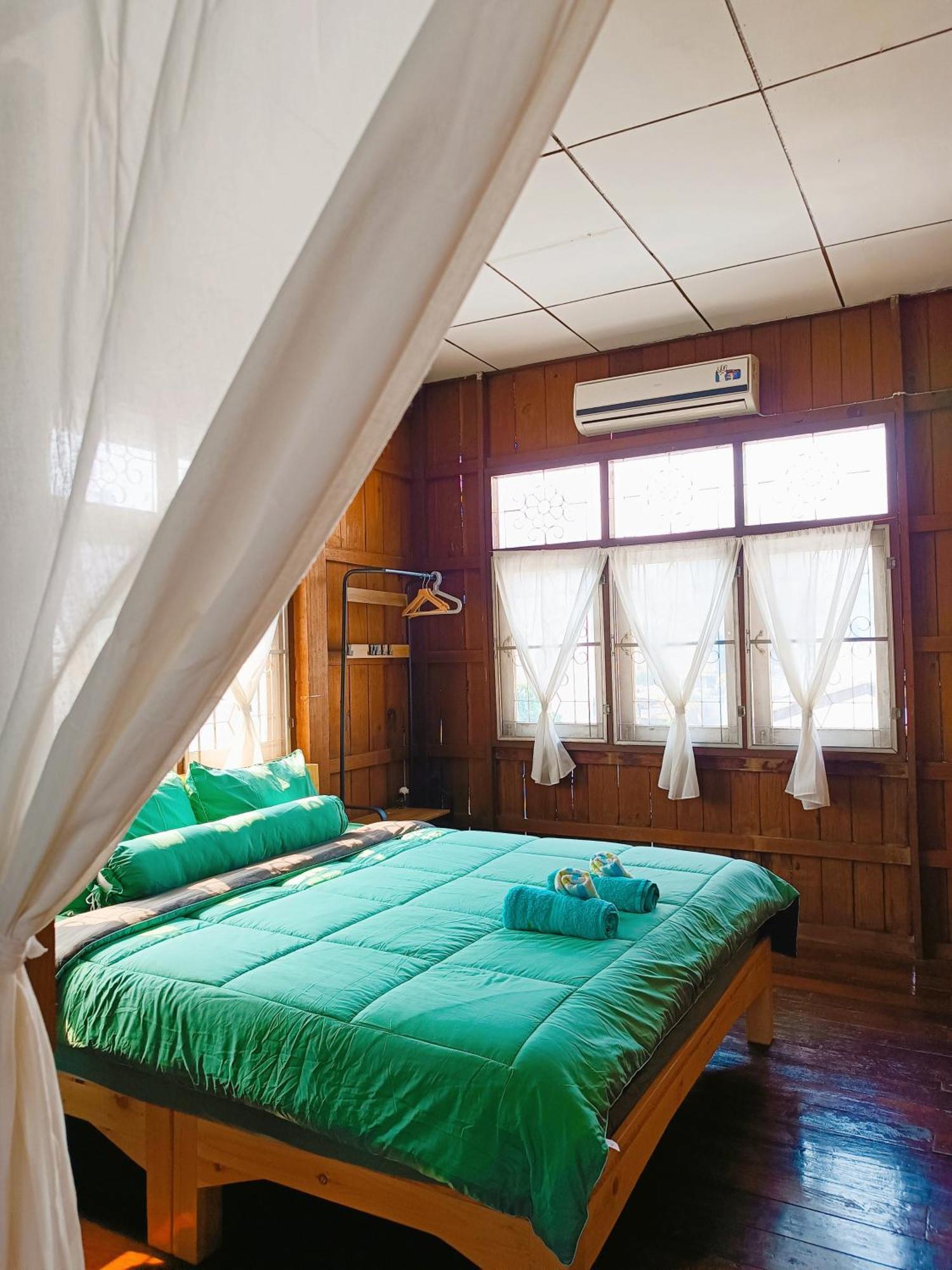 Pai Baan Homestay ปายบ้าน โฮมสเตย์ ถนนคนเดินปาย Eksteriør bilde